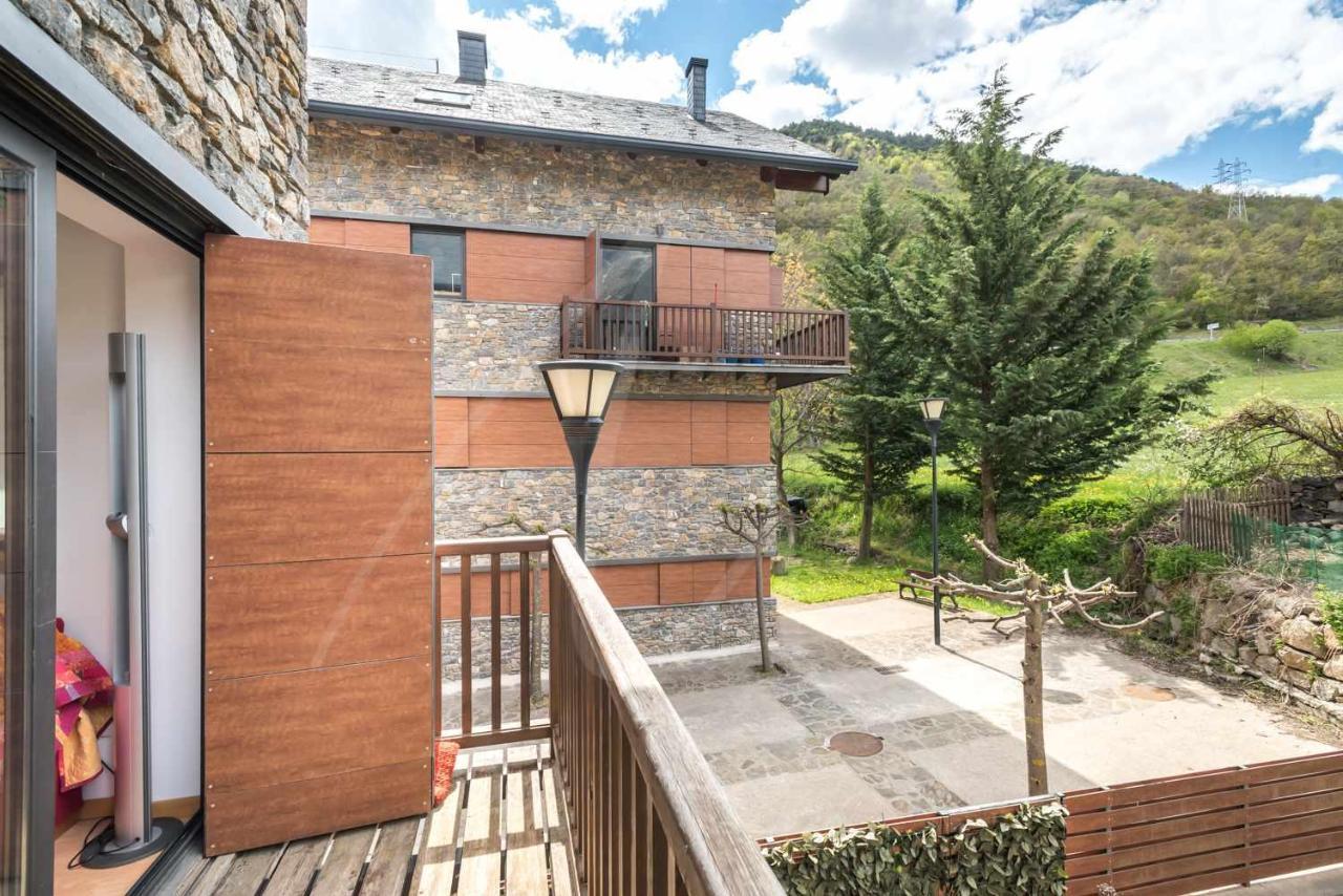 Aneu By Seamount Rentals Valencia D'Aneu Екстер'єр фото